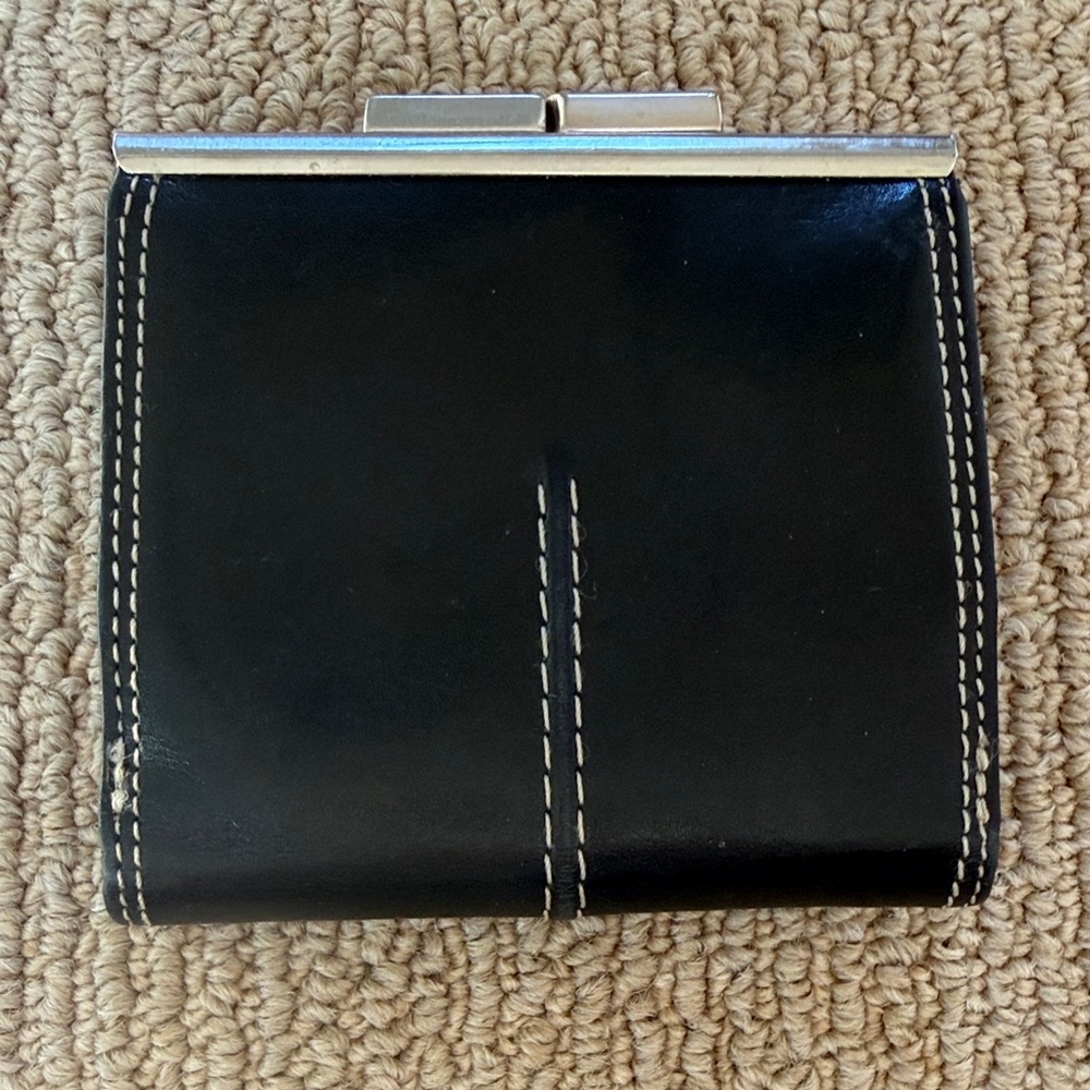 Kenneth Cole Black Leather Wallet with Snap Coin Purse and White Stitching